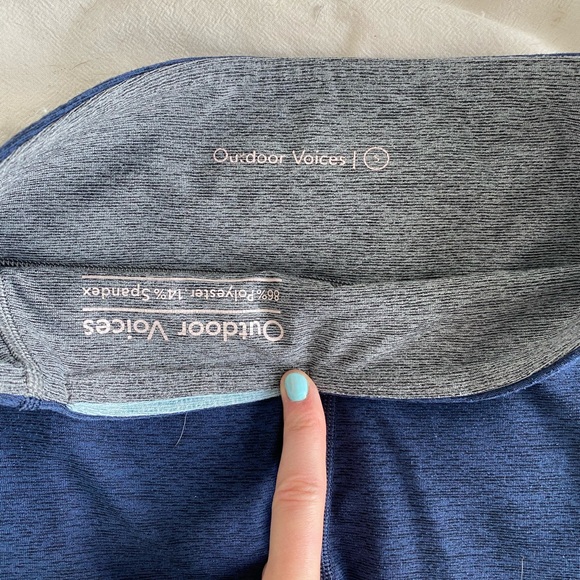 OUTDOOR VOICES, two-tone leggings - Picture 3 of 4